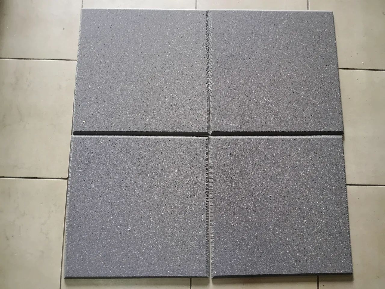 Espuma 50x50x2 lisa anti ruídos 5,50
