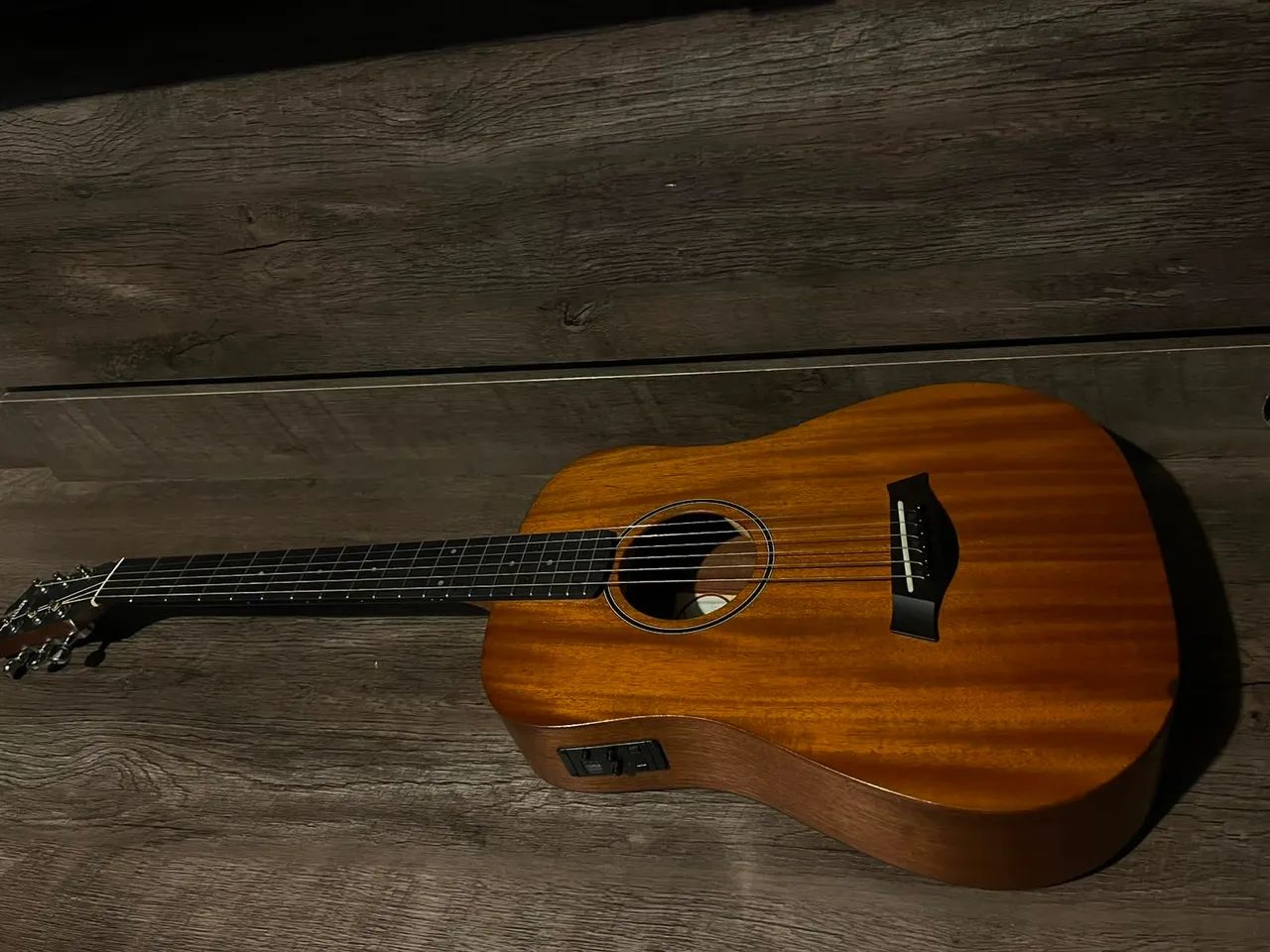 Violao Taylor Baby BT2-e eletro acustico - Foto 2