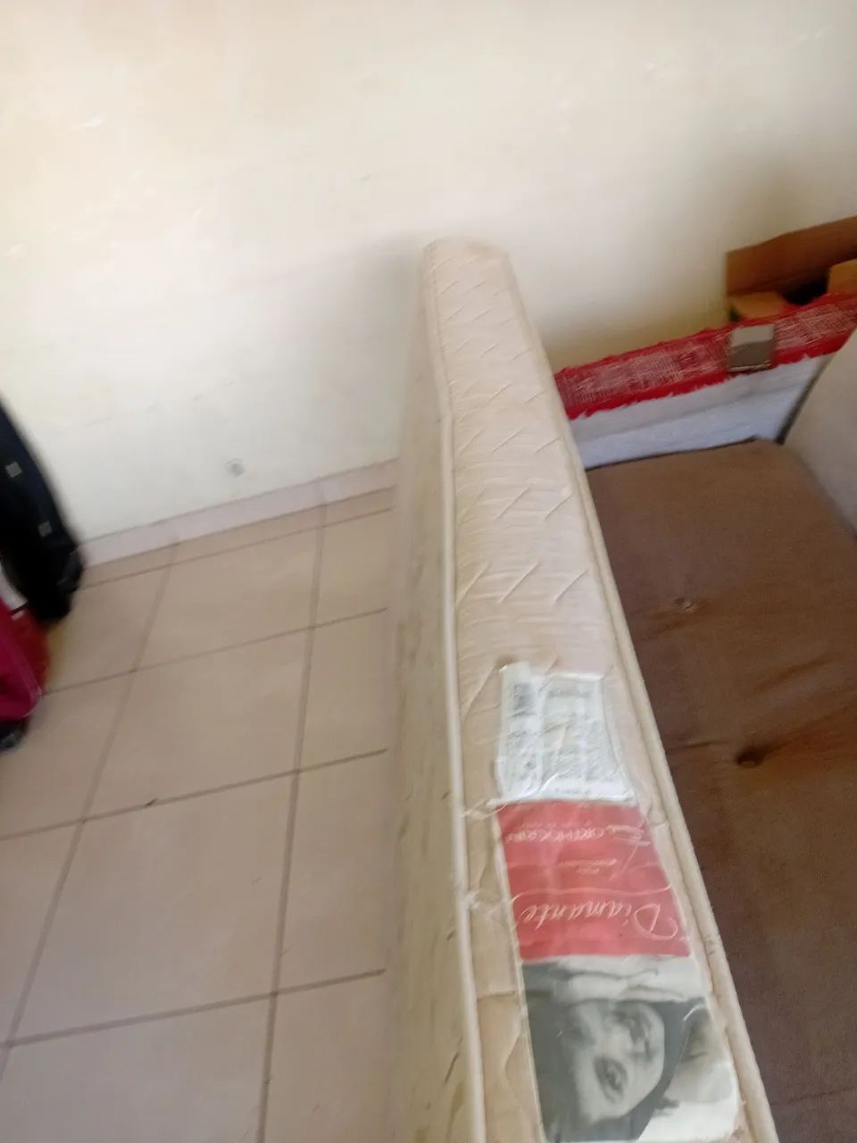 COLCHÃO D33 CONSERVADO - Foto 5