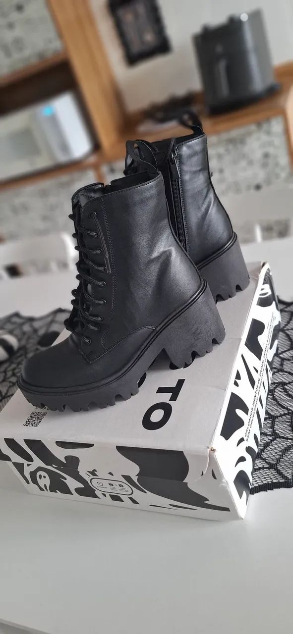 Bota Plataforma Emma Preto (Sem uso). - Foto 2