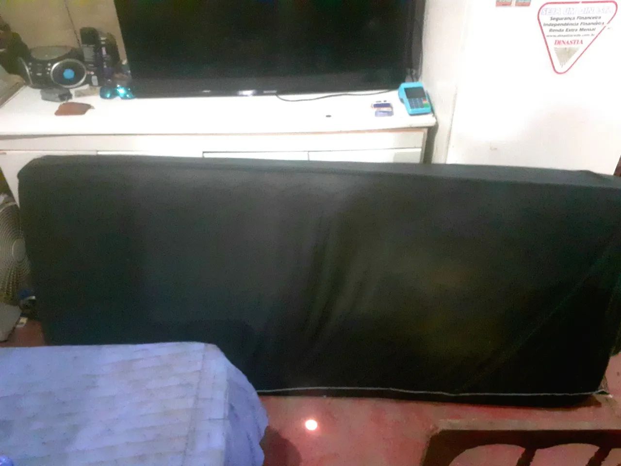 Colchão de solteiro higienizado e com capa já lavada - Foto 4