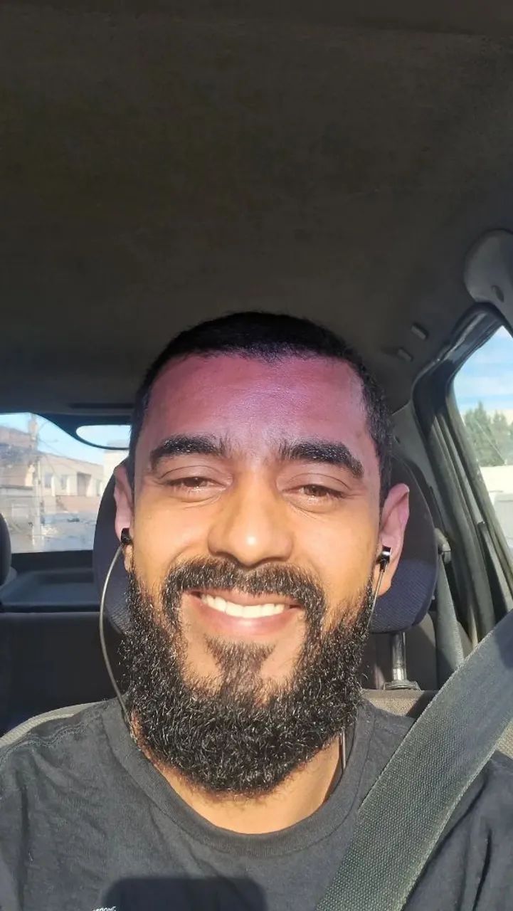 Marido de aluguel  trabalho inclusive a noite