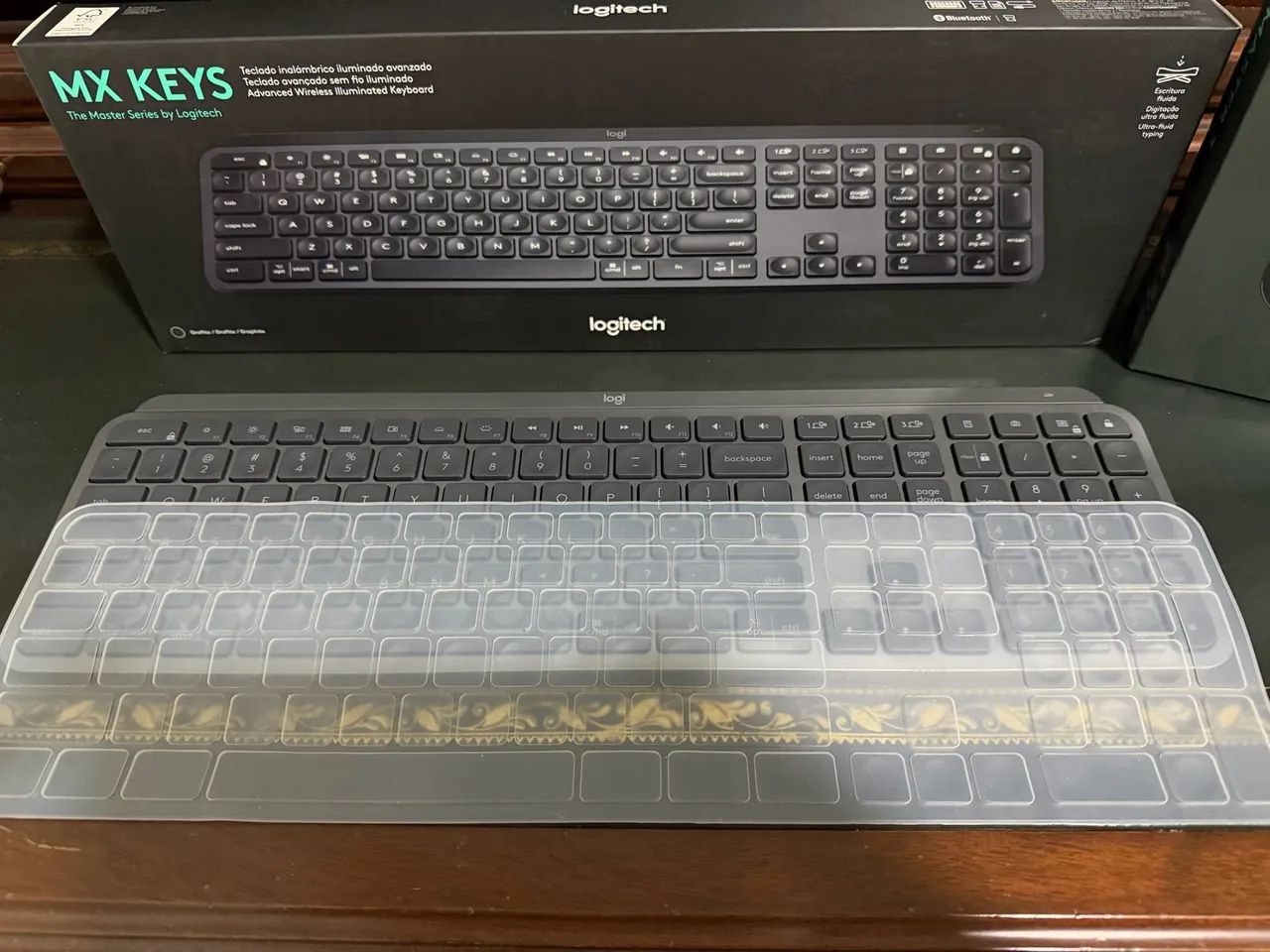 Logitech MX Keys + MX Master 3 - Foto 5