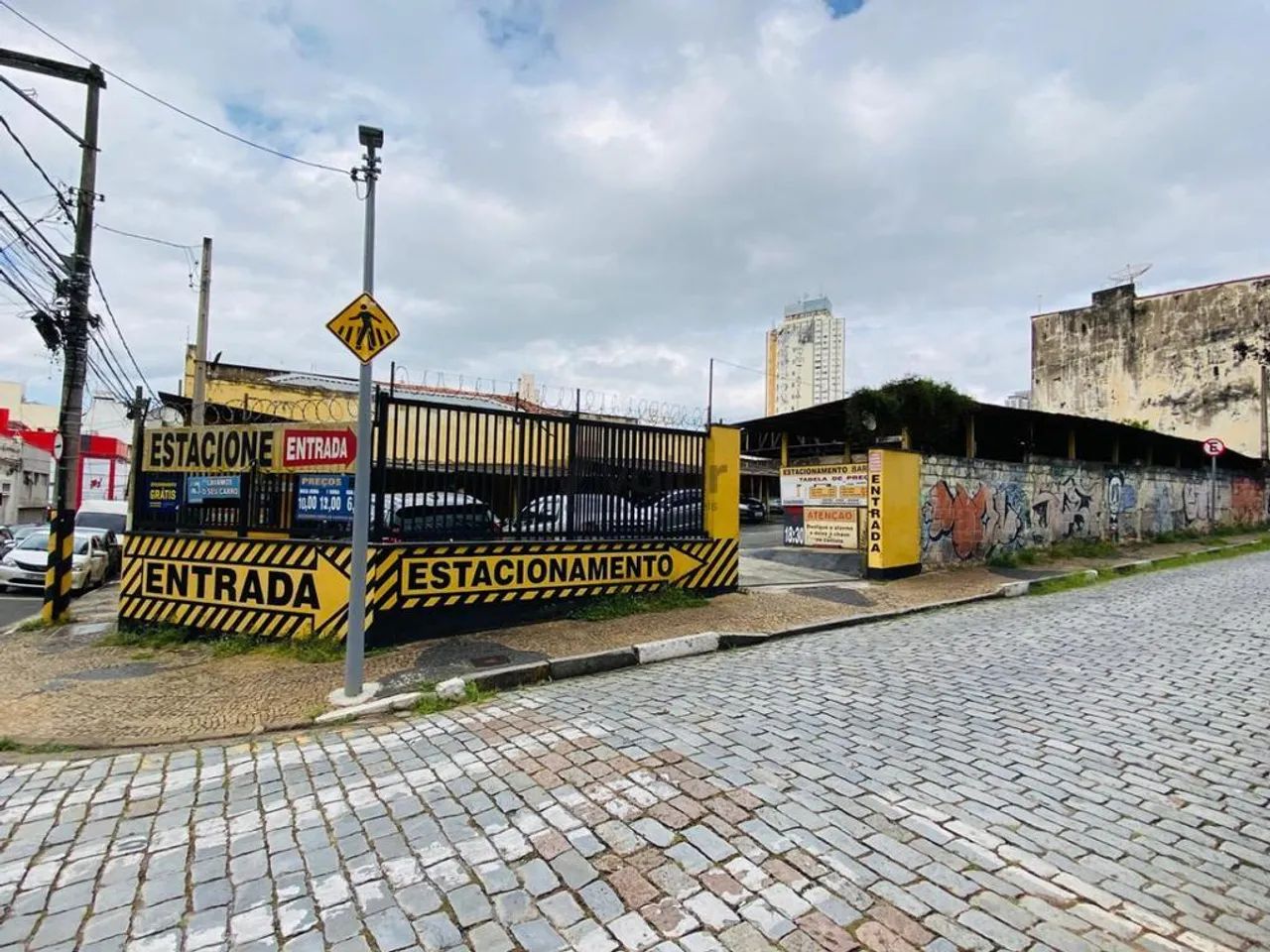 Terreno à venda em Campinas, Centro, com 361 m²
