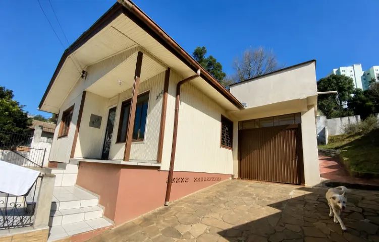 Casa no Centro de Caçador SC - 4 Quartos e Terreno de 715 m² - Foto 2