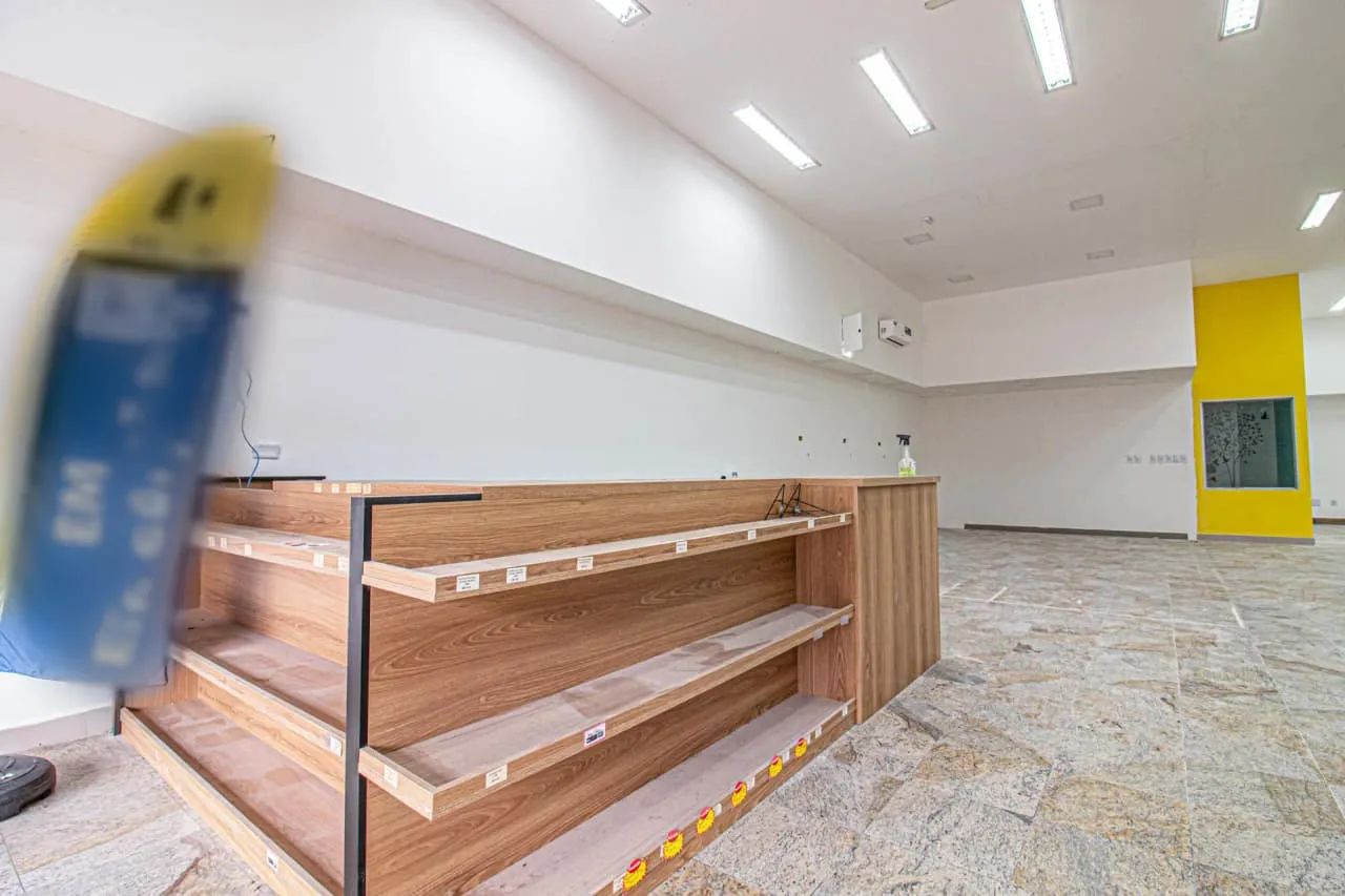 Prédio comercial na Avenida Júlio Buono, 1943  200 m² - Foto 5