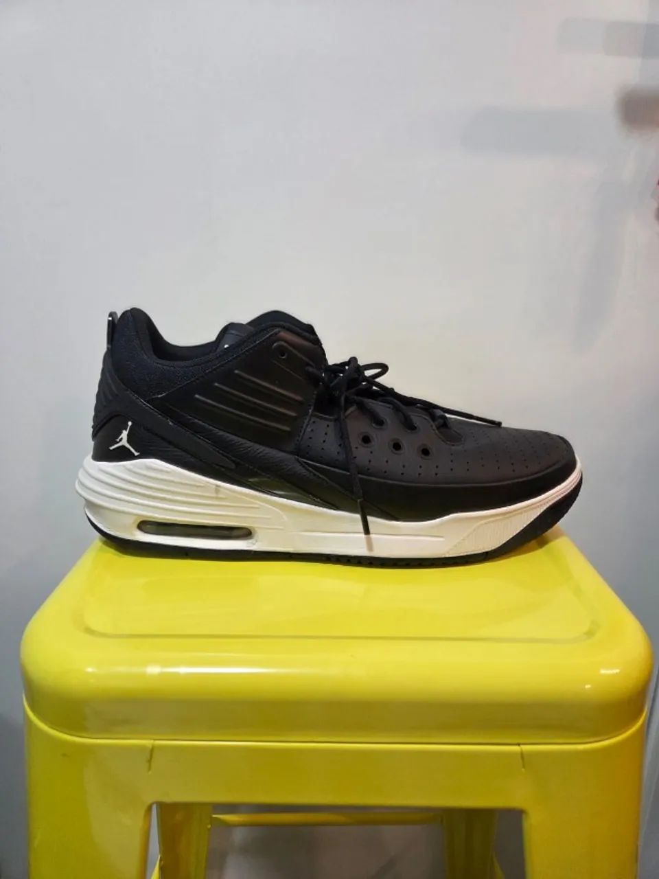 Tênis Jordan Max Aura 5 tamanho 44 - Foto 3