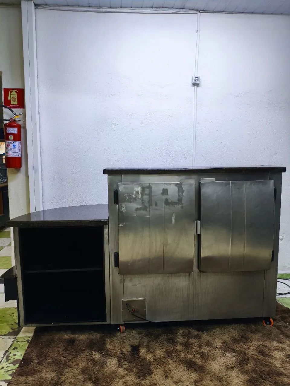 Balcão expositor seco com apoio lateral inox - Foto 5