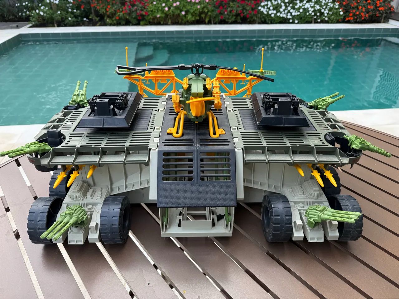 Gi Joe The General Tank e Locust comandos em ação  - Foto 4