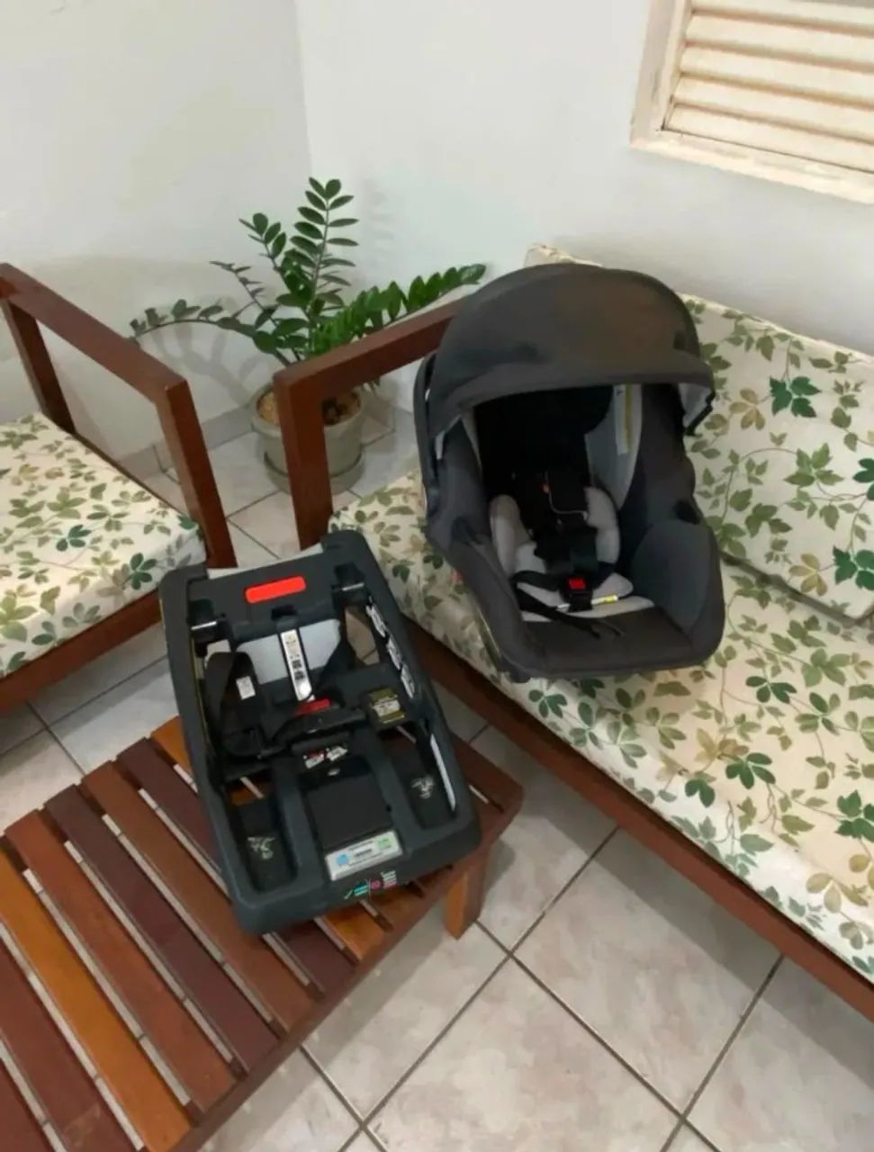 Kit Carrinho de Bebê + Bebê Conforto + Base para Carro gb - Foto 2