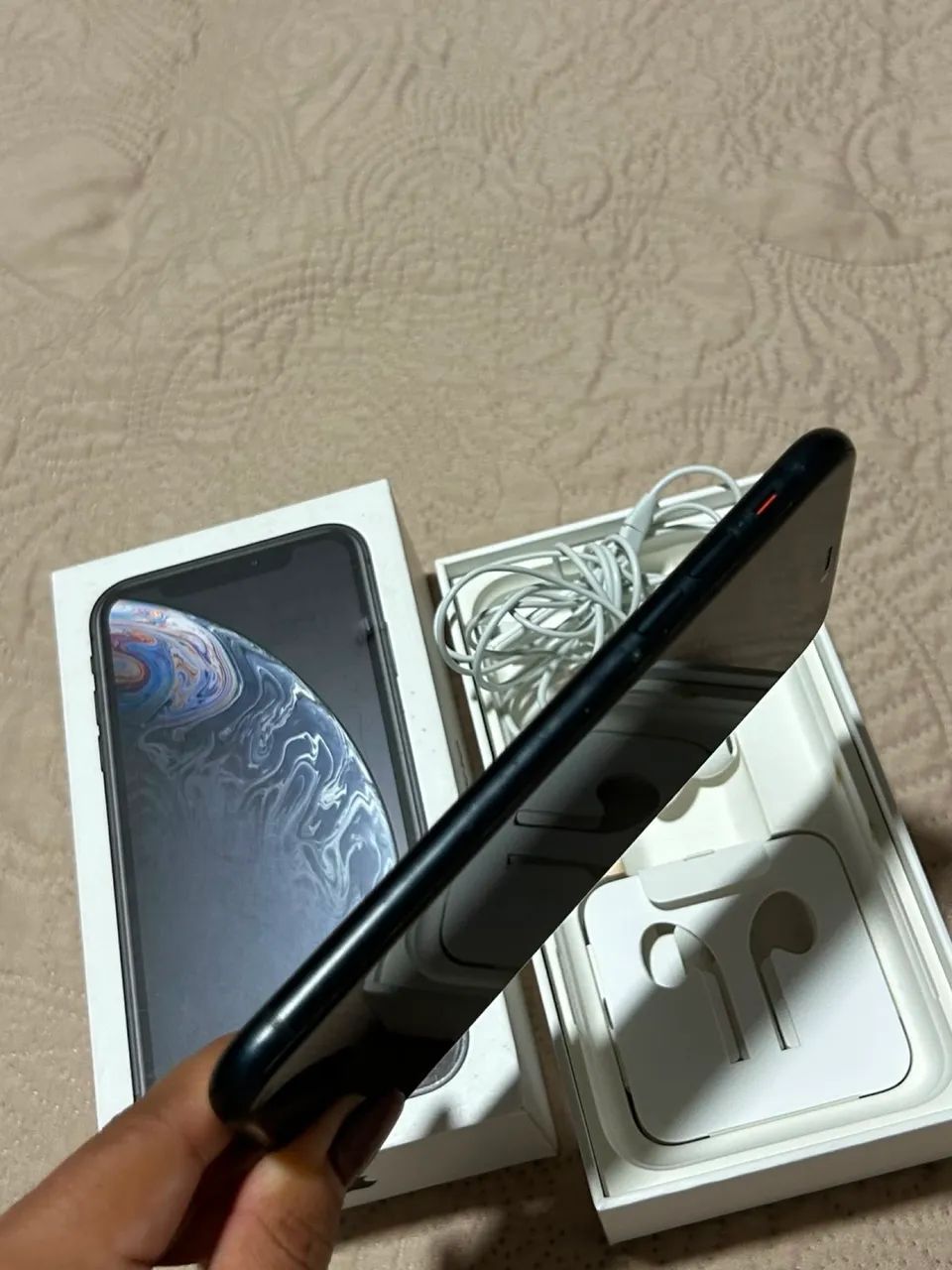 iPhone XR 64 GB - Foto 2