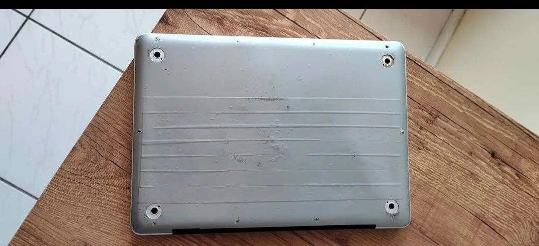 MacBook Pro Antigo para Retirada de Peças / Sucata - Foto 3