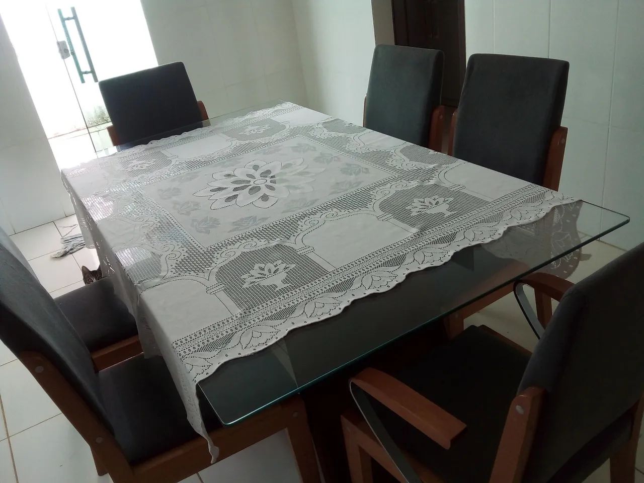 Mesa de vidro em perfeito estado
