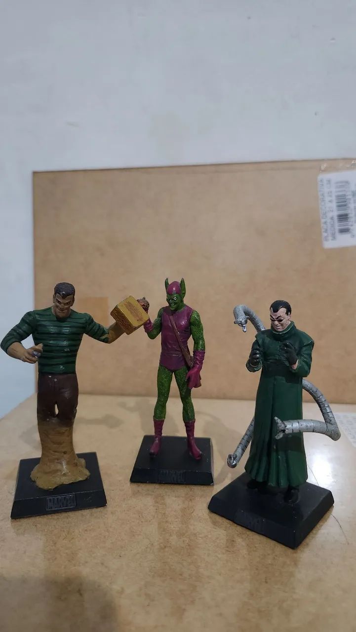 Kit com 3 Miniaturas Vilões Marvel - Original Eaglemoss.  - Foto 2
