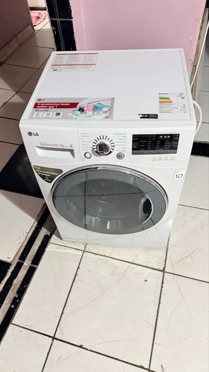 Lava e seca LG 8,5kg semi nova com Wi-Fi 