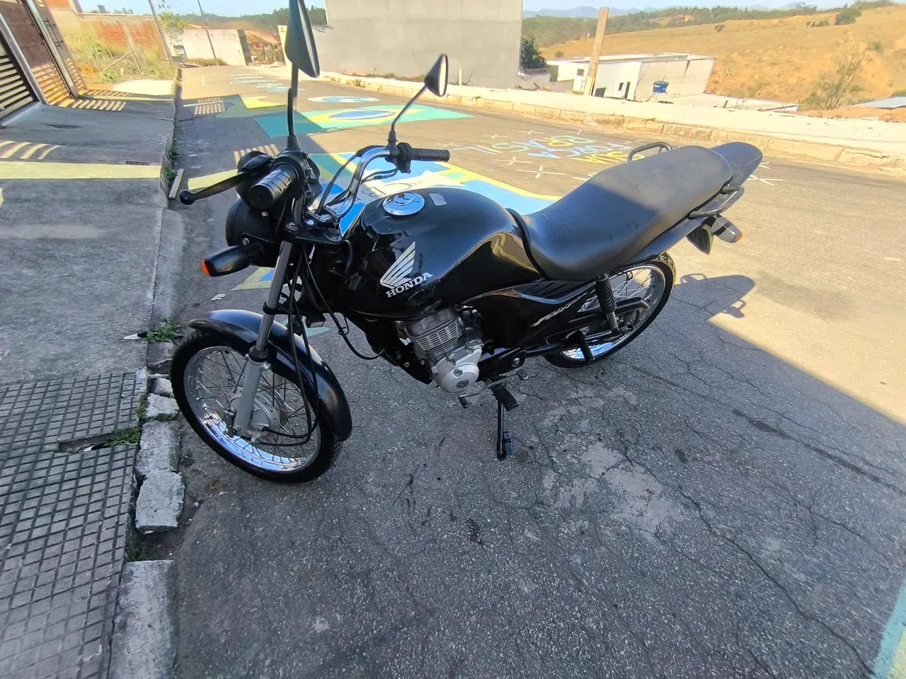 Fan 125 com partida elétrica  - Foto 4