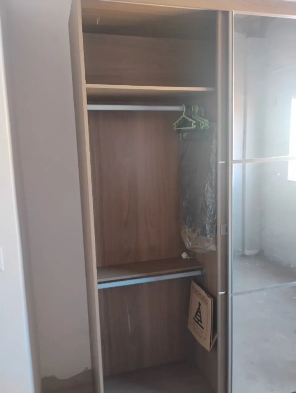 Guarda roupa de solteiro  - Foto 4