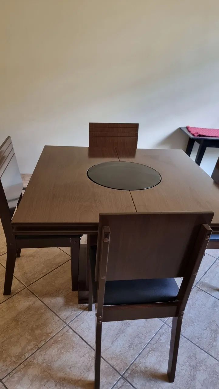 Mesa de jantar com centro giratório  - Foto 4
