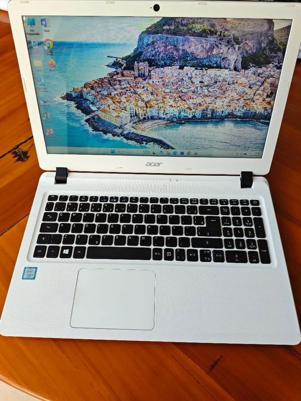 Notebook Acer I3 com SSD impecável 