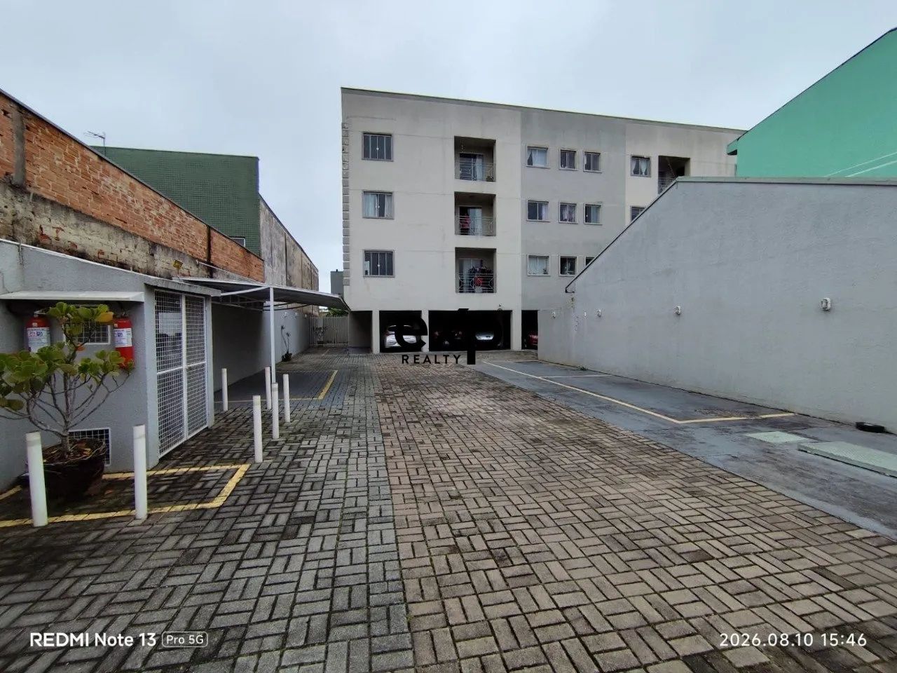 Apartamento com 2 quartos e 1 vaga no Centro de Pinhais - Foto 2