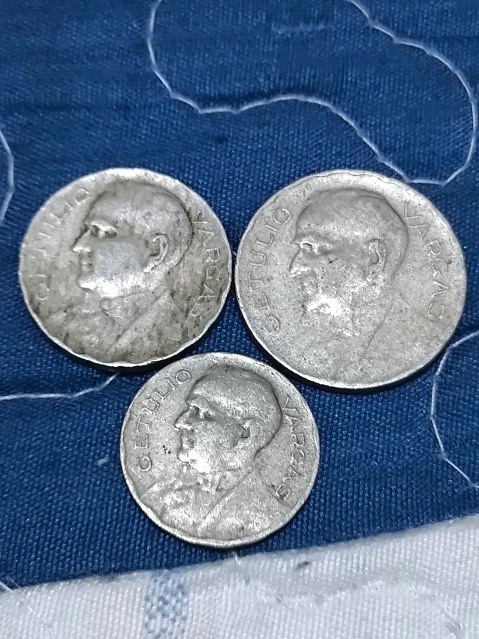 Moedas de reis antigas. - Foto 2