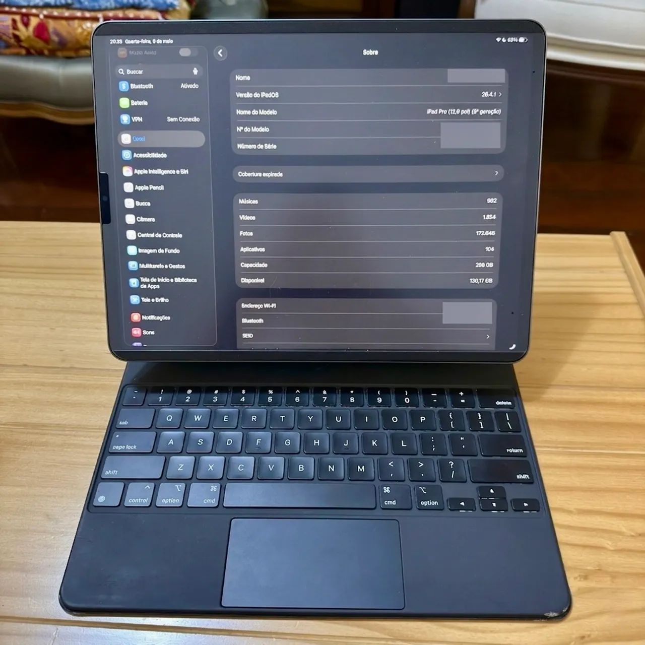 iPad Pro M1 12,9" c/ Magic Keyboard só 65 ciclos