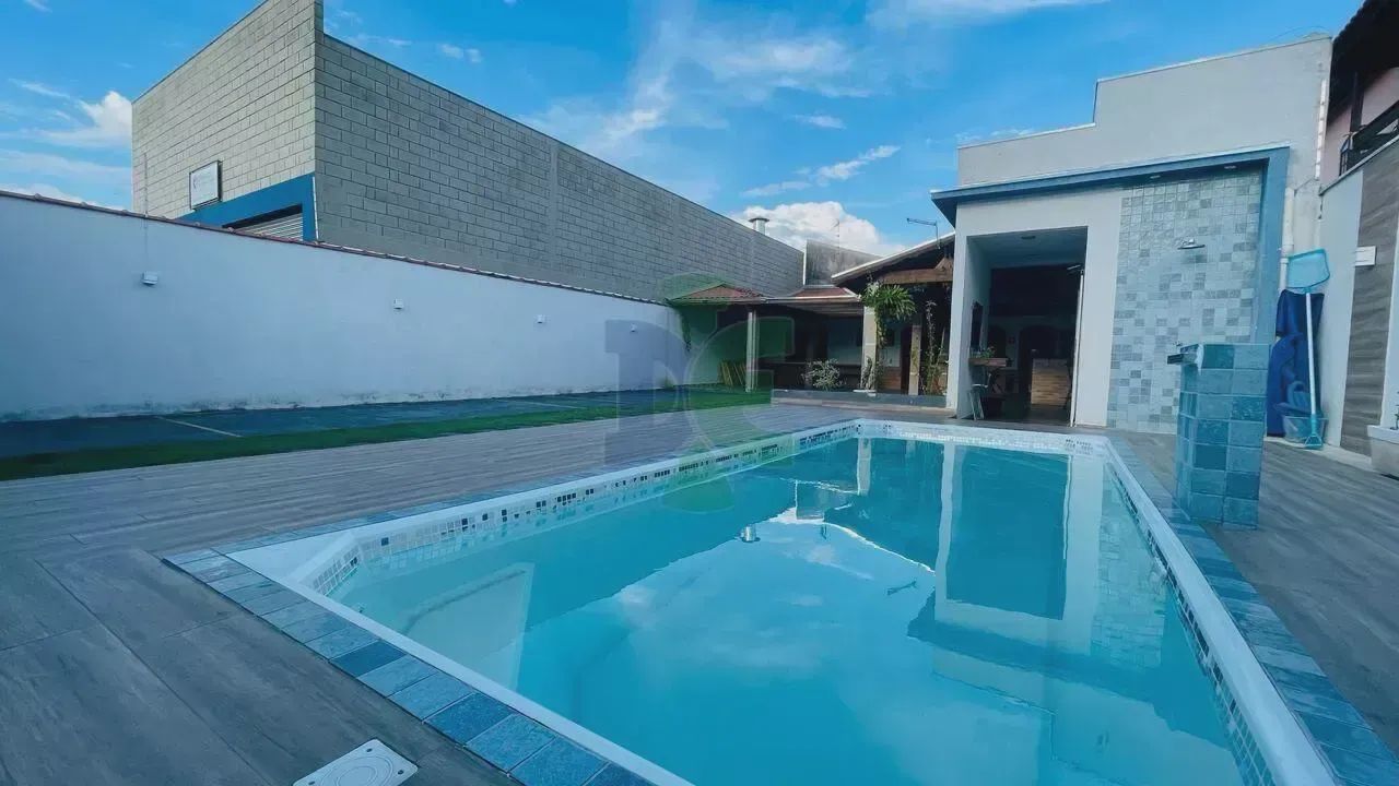 Casa para venda possui 125 metros quadrados com 1 quarto