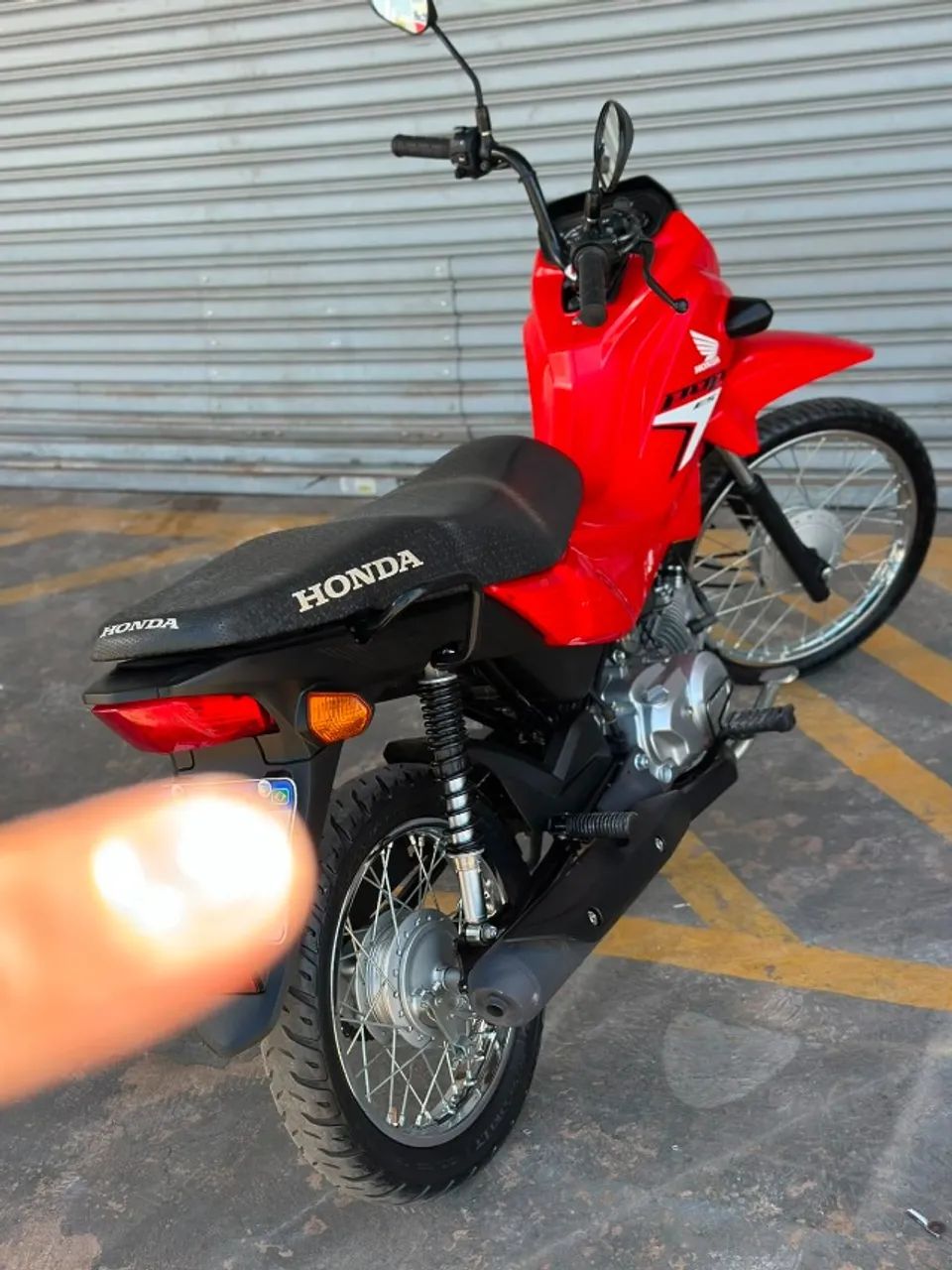 Moto Pop 110i es