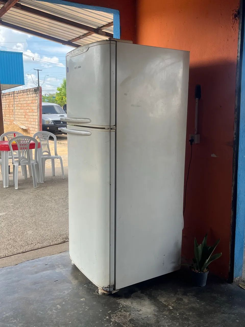 Vende se Geladeira 