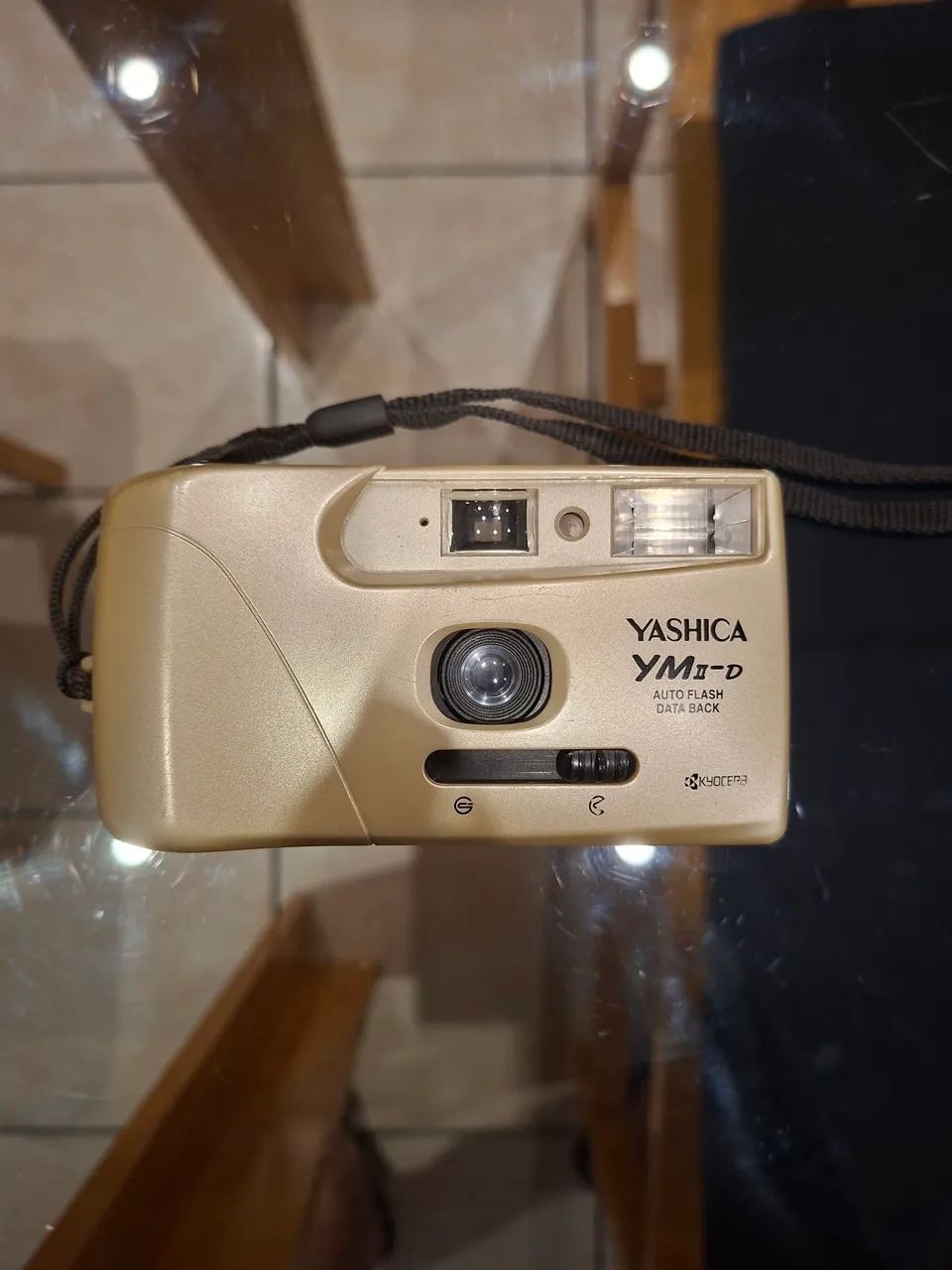 Câmera Analógica Yashica YM2-D