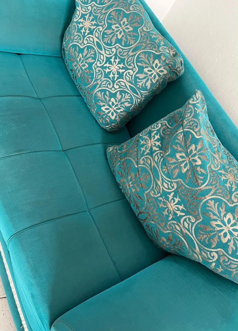Vendo sofá pequeno de 2 lugares  - Foto 2