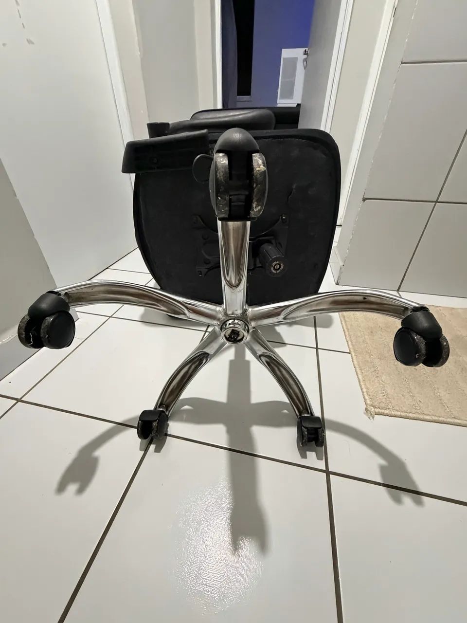 Cadeira Ergonômica de Escritório ou Setup   - Foto 5