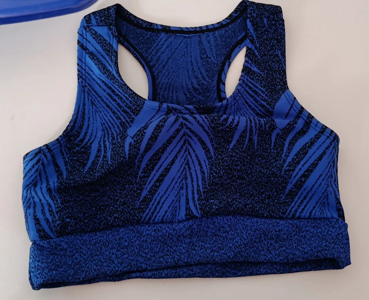 Vendo 2 tops de academia novos  - Foto 2