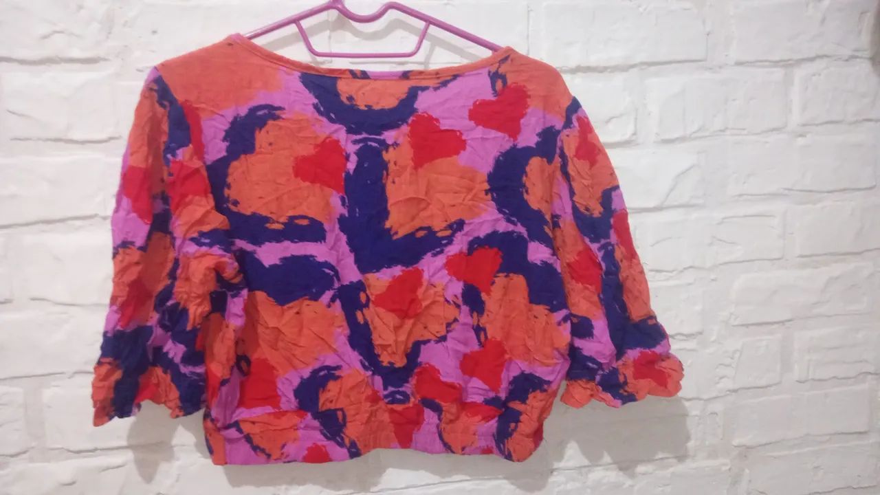 Camisa Cropped Estampada Feminina M  - Foto 2