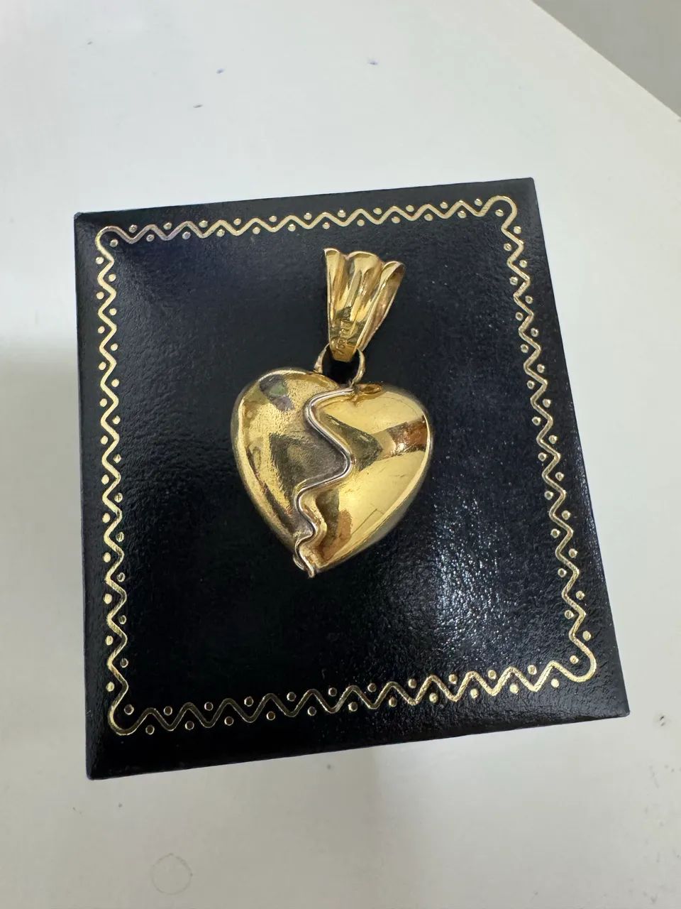 PINGENTE CORAÇÃO OURO 18 K. PESO 2,9 G - Foto 2