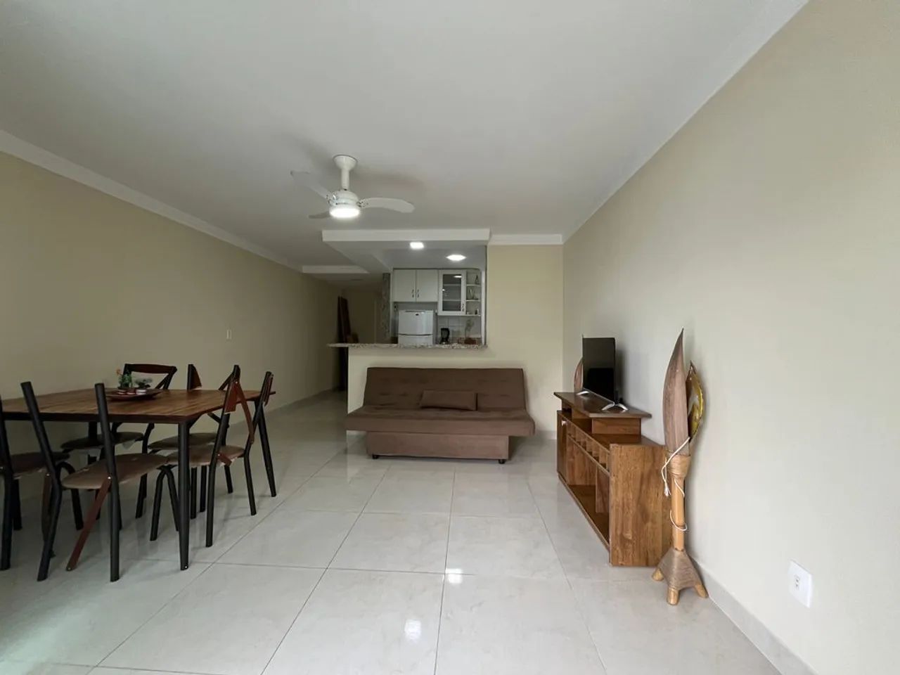 LOCAÇÃO ANUAL 2 quartos sendo 1 suíte centro em Guarapari - Foto 3