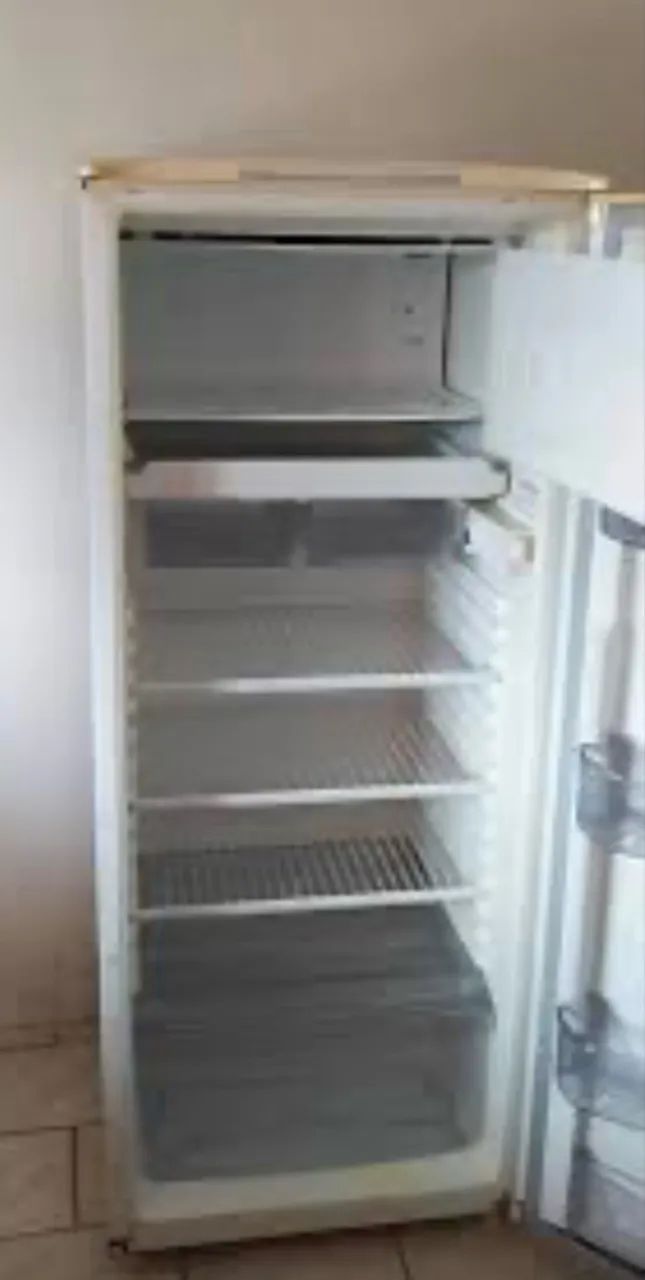 Geladeira consul