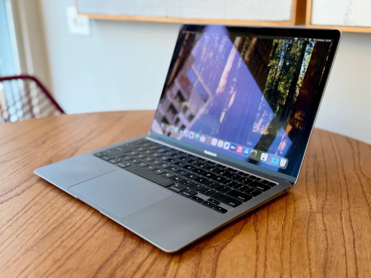 MacBook Air 13 Polegadas 2020 M1 8GB 256SSD Usado (Marcas de uso) - Foto 2