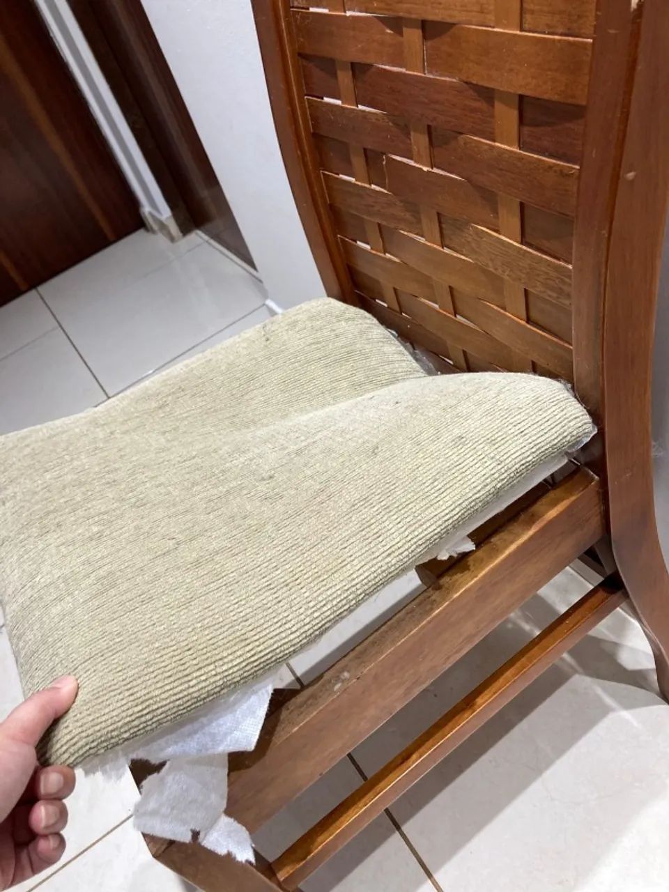 Mesa de Jantar Retangular de 4 lugares com Base de Madeira - Foto 5