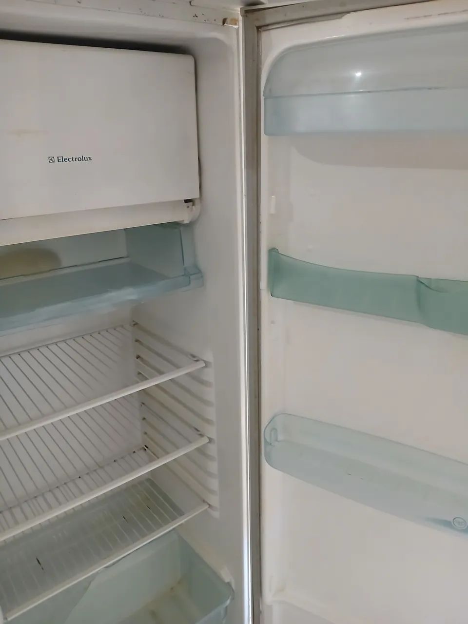 Vendese uma geladeira usada em ótimo estado de conservação  - Foto 2