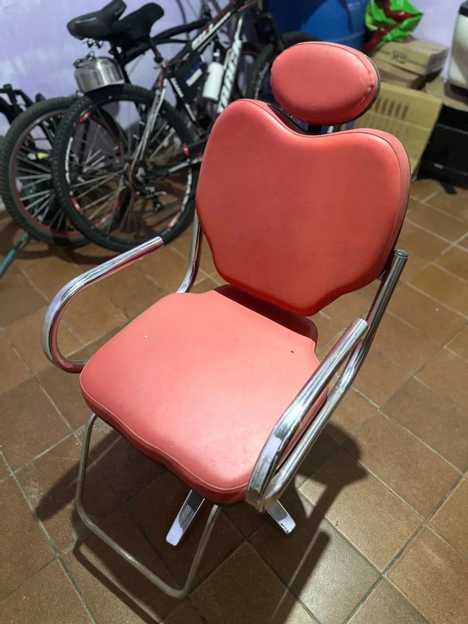 Cadeira de corte salão  - Foto 2