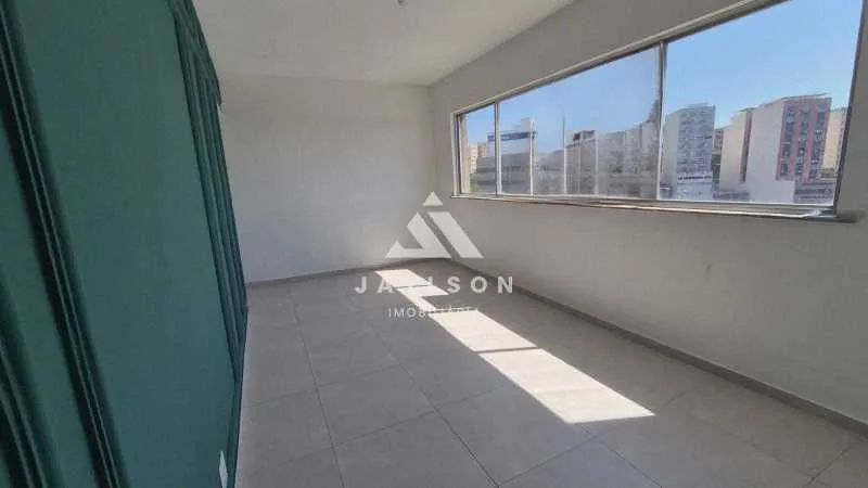 Apartamento : / Residencial / Centro