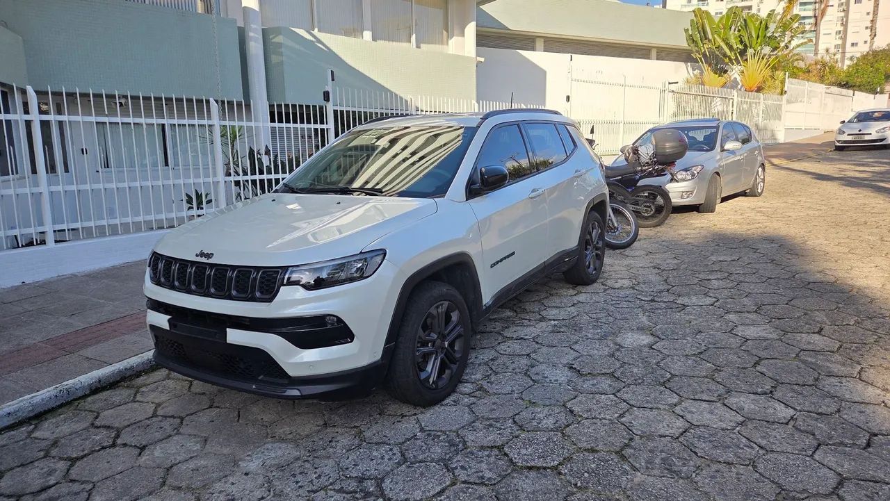 Jeep Compass Longitude Night Eagle 1.3 Flex 2025