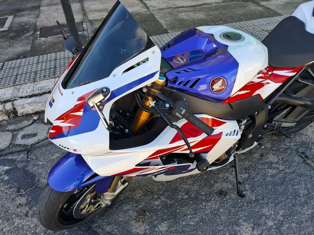 Cbr1000rrr sp edition  2024 - Foto 4