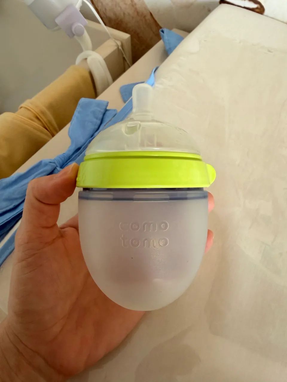 Mamadeira Comotomo Verde 150ml 0m+ - Foto 2