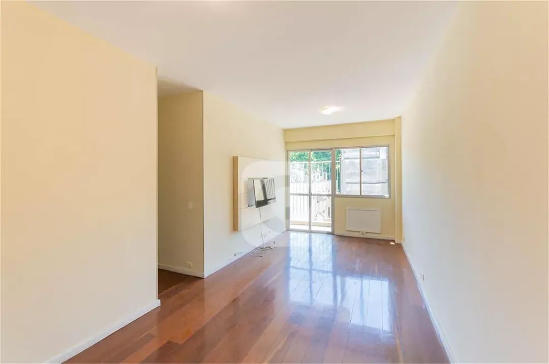 Apartamento com 3 quartos e 2 vagas proximo ao metro Afonso Pena
