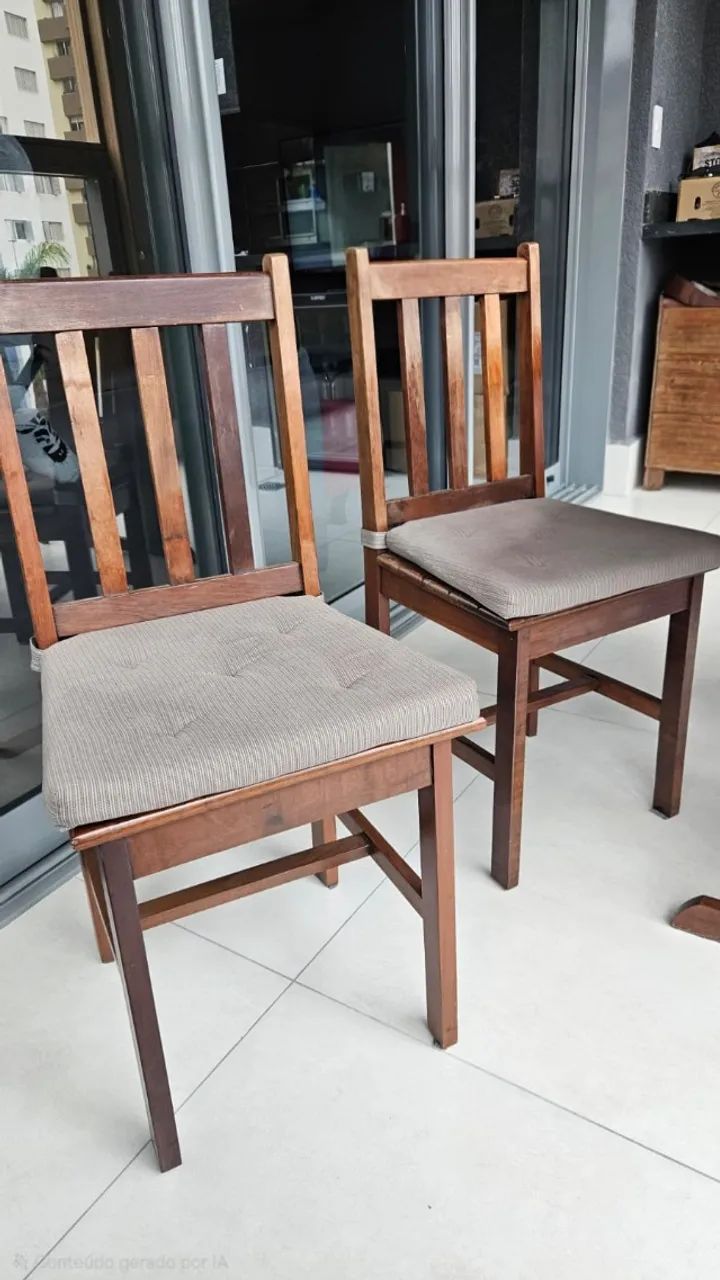 Mesa de sacada em madeira maciça com 4 cadeiras - Foto 3