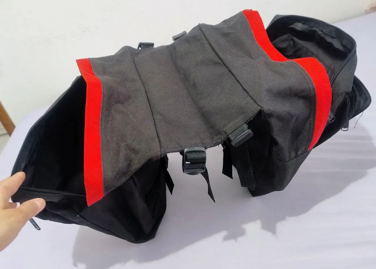 Vendo Alforge de bicicleta, limpo e bem cuidado. - Foto 2