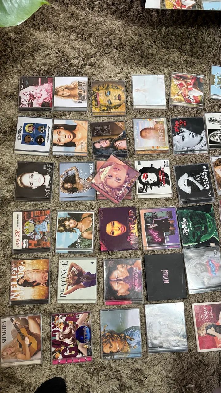 60 CDs de cantoras internacionais originais - Foto 3