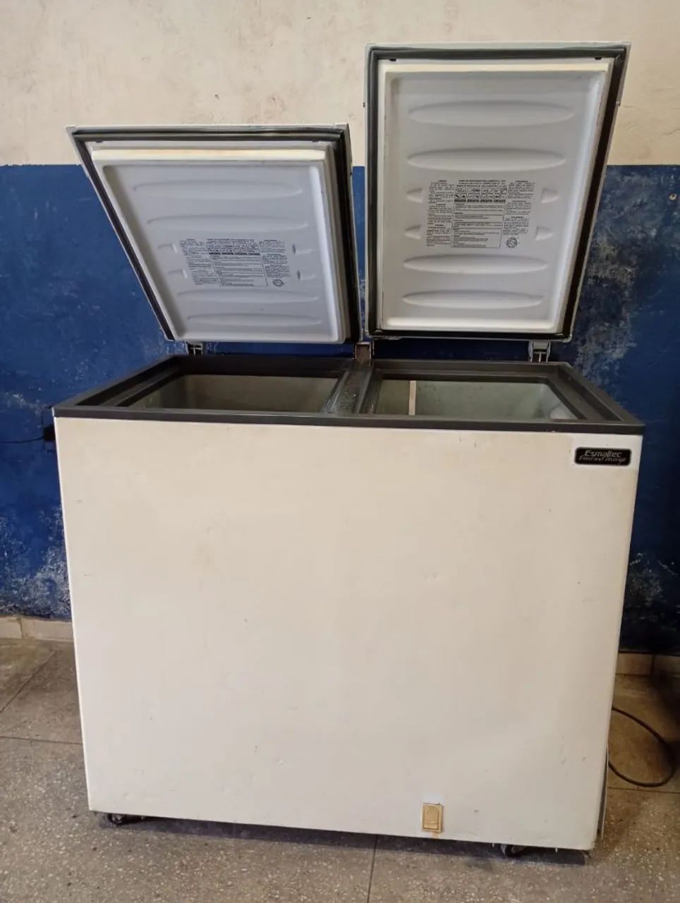 Freezer em bom estado 